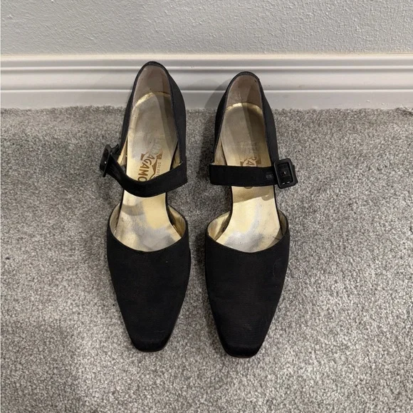 Salvatore Ferragamo Black Flats with Buckle - Picture 3 of 6